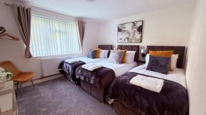 Spacious 2Bed Home Sleeps 5 Parking Liverpool