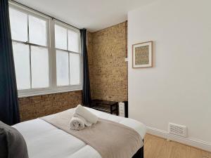 Clerkenwell Apartments by PrimeCityHosts