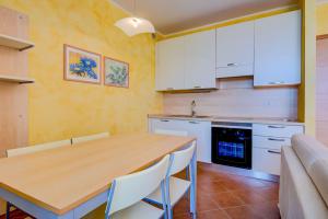 Azzurro Apartment