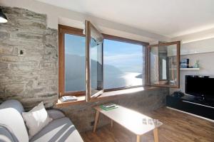 Stone house and dependance 7 pers