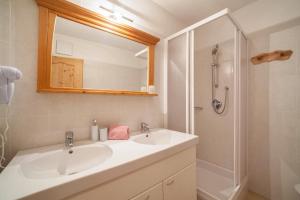 Hof am Schloss Apartment Edelweiss