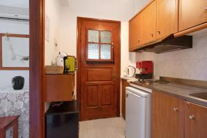 Areti Orfeas Apartment 6