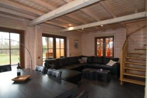 Houten Villa Dirk