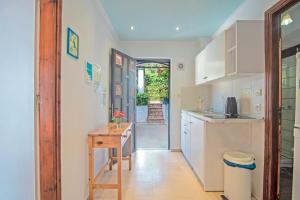 Andromaches apartment sea view 2