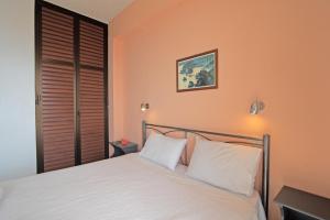 Andromaches apartment sea view 2