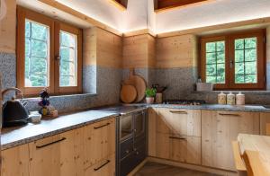 Baita Valon - Alpine Hideaway