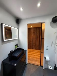 Design Apartment in Vesterbro with Large Balcony