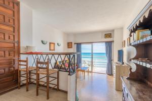 Calpe primera linea con piscina