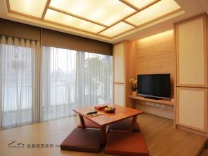 Phòng Suite Hướng phố (Suite City View)