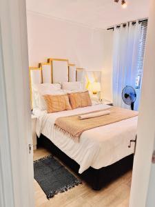 LB city junction nest