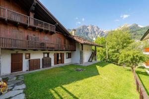 Cozy Apartment with Garden in Courmayeur - Happy Rentals