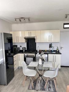 LB city junction nest