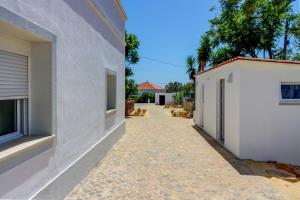 Moncoração Village