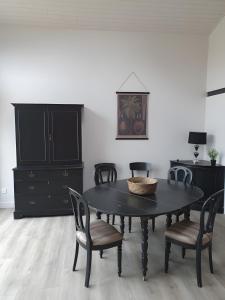Ôwazo, Jolie Maison, Piscine