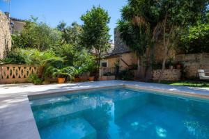 Ca la Senyora dels Arbres