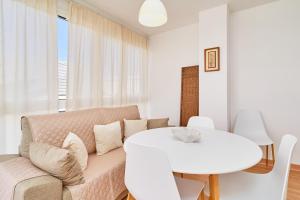 Apartamento Con Parking Y Piscina