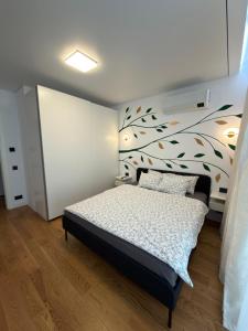 One-Bedroom Apartment with Sofa Bed and Balcony near Pipera Metro