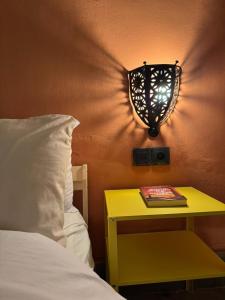 Charming apartment heart of Medina 2 min Royal Palace Tetouan 2BR, Balcony