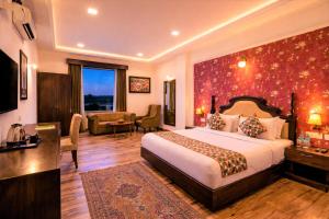 The Colonial - A Lake View Hotel in Udaipur