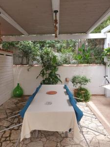 Sa Corte de Dinu img7