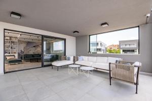 Luxury Penthouse Mia with panoramic sea view by Irundo