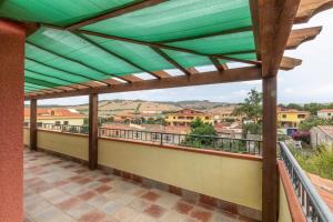 Attico con vista collinare img19