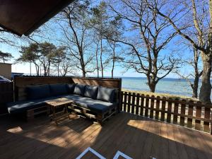 Surf-Bungalow in erster Reihe