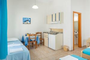 Studios Ninemia Serifos 3