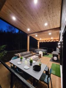 Chalet Le- Private Spa with River View