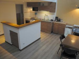 Vaste logement, 163 m2 en bord de vieille ville