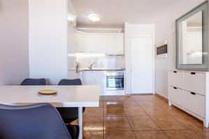 Beautiful sea view 2 bedroom Ocean Park Costa Adeje
