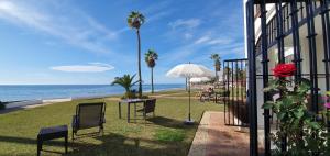 Sea Front Beach House Macarena A