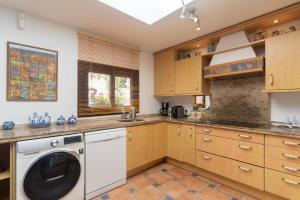 Villa by the beach 5 bedrooms