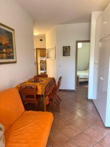 Residence The Golden Sunrise with Pool