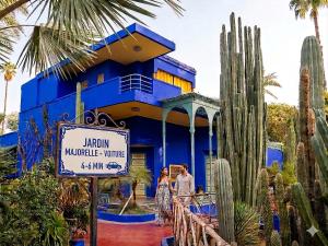 Bel Appart 2 Chambres Tout Équipé - Clim et Parking Gratuit - Majorelle Médina 4min voiture - Wifi Fibre - Check-in Autonome - Idéal Familles - Guéliz