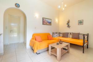 Nikos Seaside Apartment