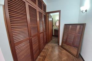 Casa amplia para 5 personas y cochera, a pasos del centro