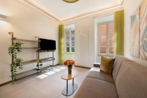 Gemhouse Ambra garda lake