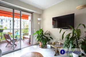 Apartment neighborhood Libération with garage