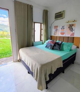 Chalé Mini Casa na Serra e piscina Bicuda Pequena