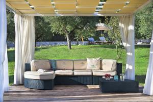 Casale degli Ulivi 8&2 by Marche Holiday Villas