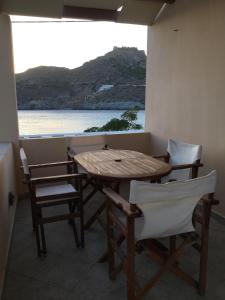 Emmas maisonette house by Kapsali beach