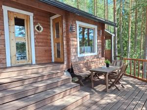 Private Lakefront Dome Cabin Sauna & Breakfast Lumous