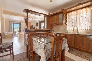 Lakis Superior Apartment