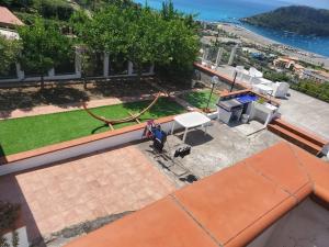 Casa Vista Mare con Giardino