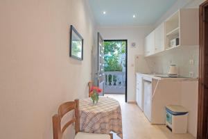 Andromaches sea view studio 2