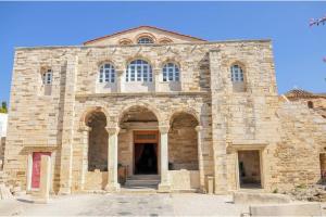 Livadia Seaside Studios 10