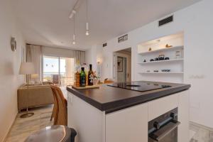 Apartment Boulevard 302