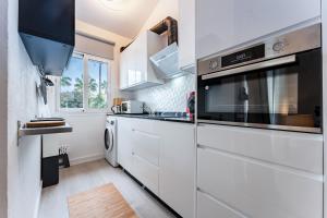 Beautiful frontline apartment