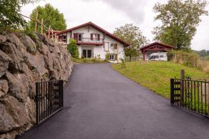 Villa À Isturits Avec Piscine